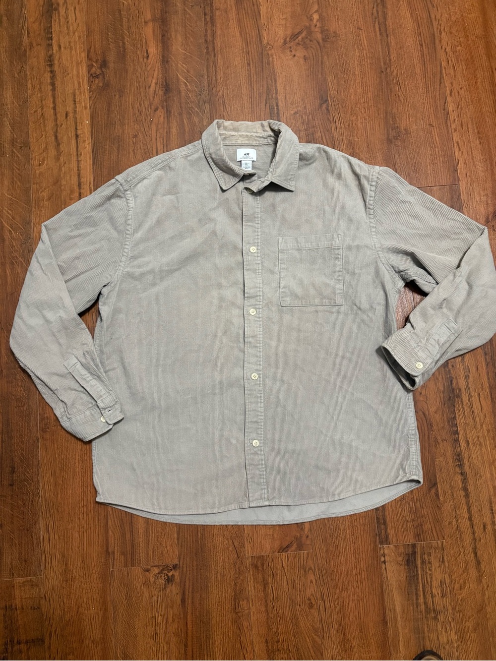 H&M Men’s Relaxed Fit Corduroy Button-Up Shirt – Size Large – Taupe Gray